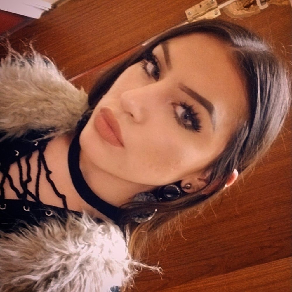 Meet your Posher, Diana isabel